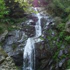 Kleiner Wasserfall in der Nähe von Mörre