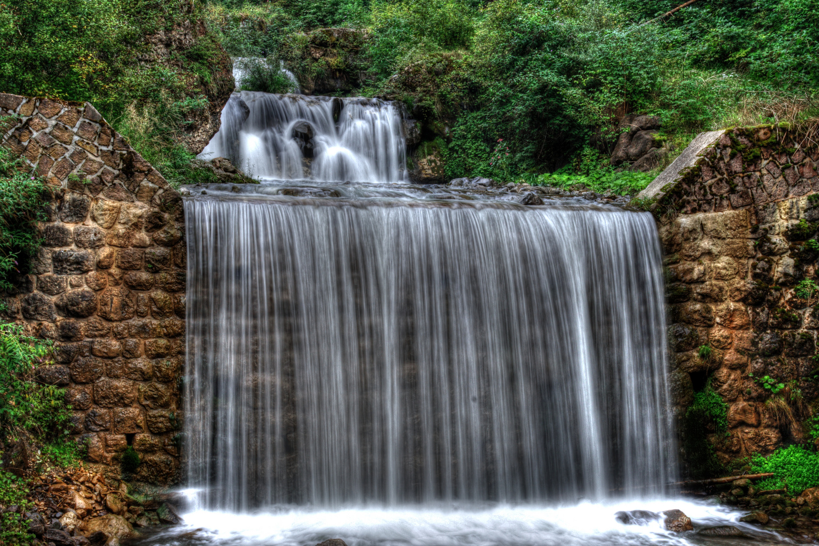 Kleiner Wasserfall Nähe Kastelruth