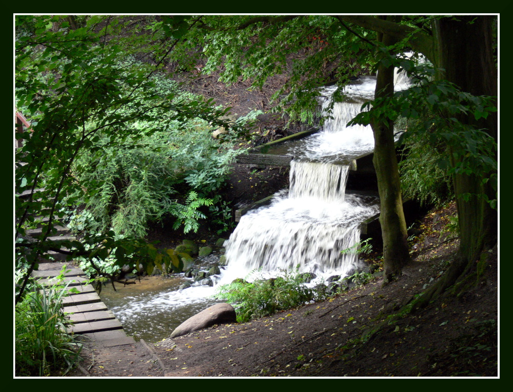 Kleiner Wasserfall - Planten un Bloomen