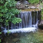 kleiner Wasserfall zur Erfrischung