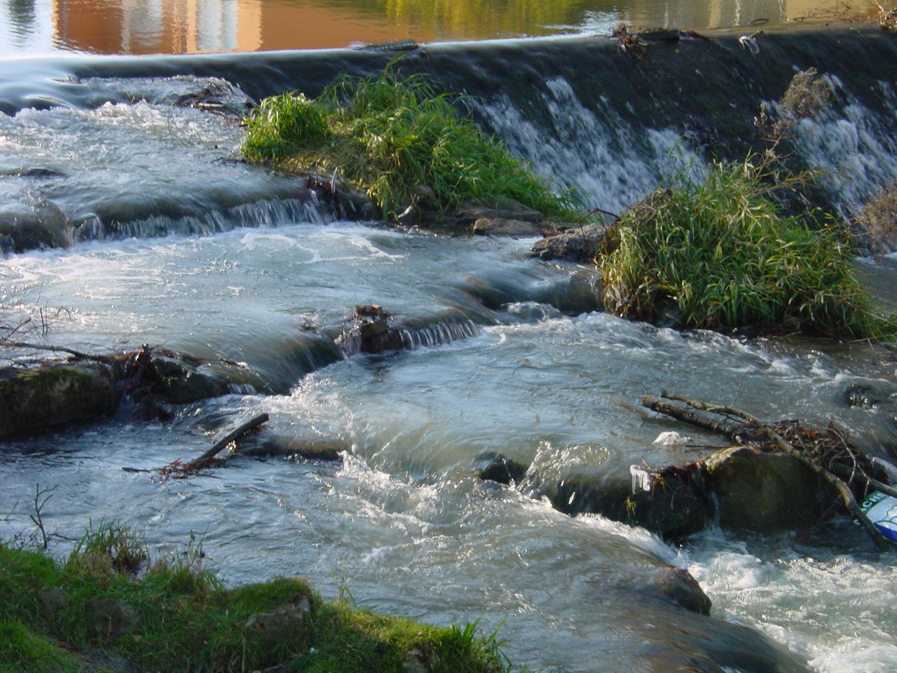 Kleiner Wasserlauf