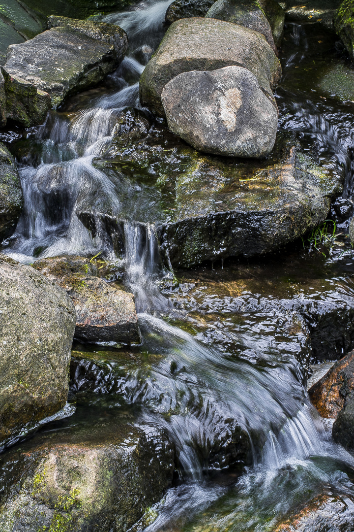 kleinerWasserfall