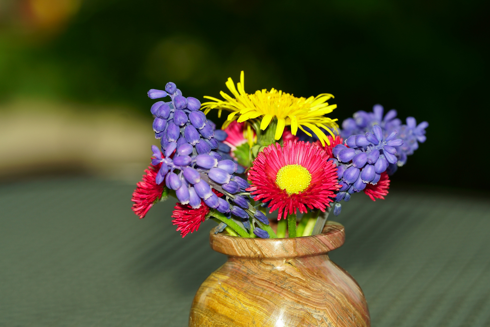 kleines Blumensträußchen