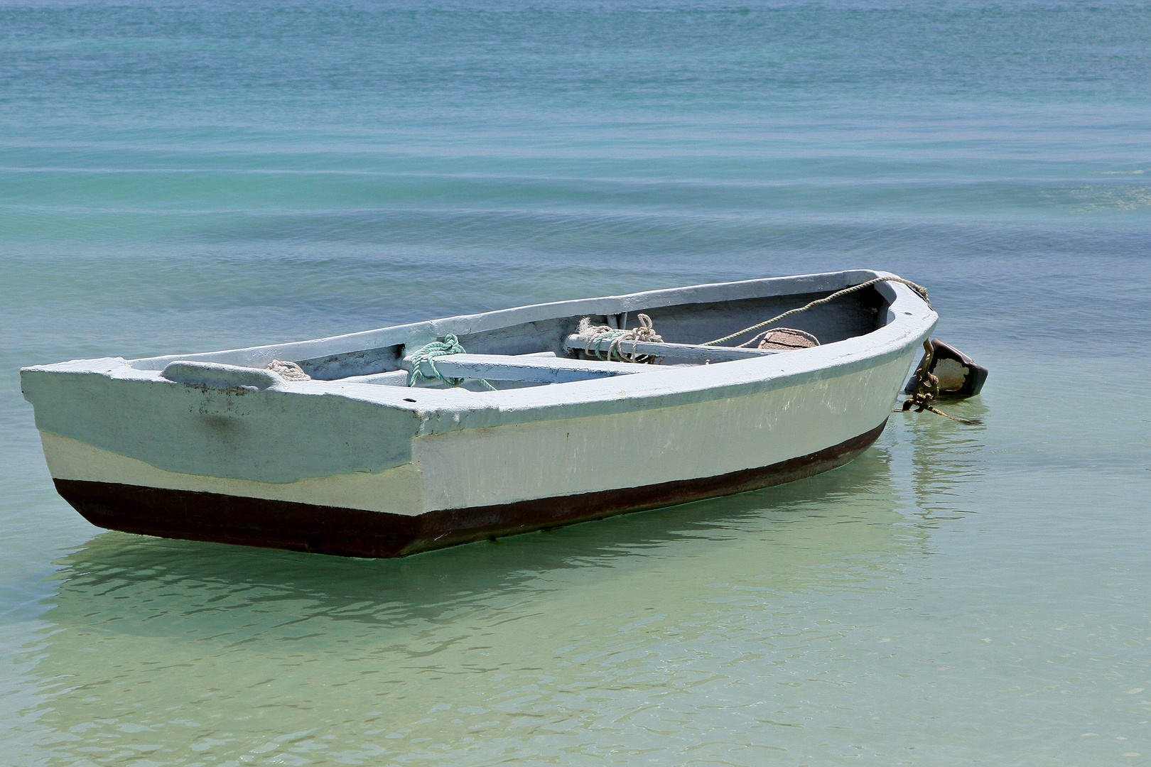 Kleines Boot Foto & Bild stillleben, street, world Bilder auf