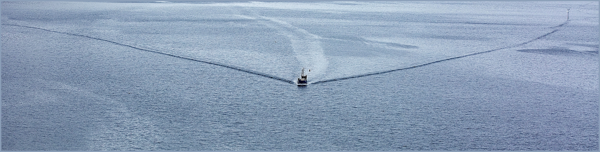 kleines Boot macht große Welle