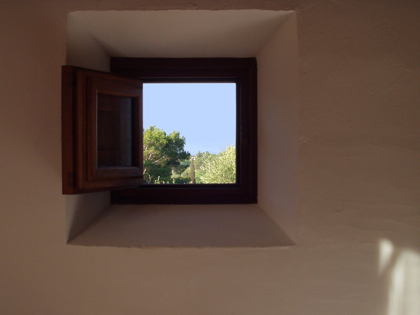 Kleines Fenster Foto & Bild architektur, fenster & türen