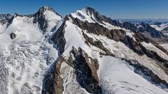 KLEINES FIESCHERHORN mit Finsteraarhorn