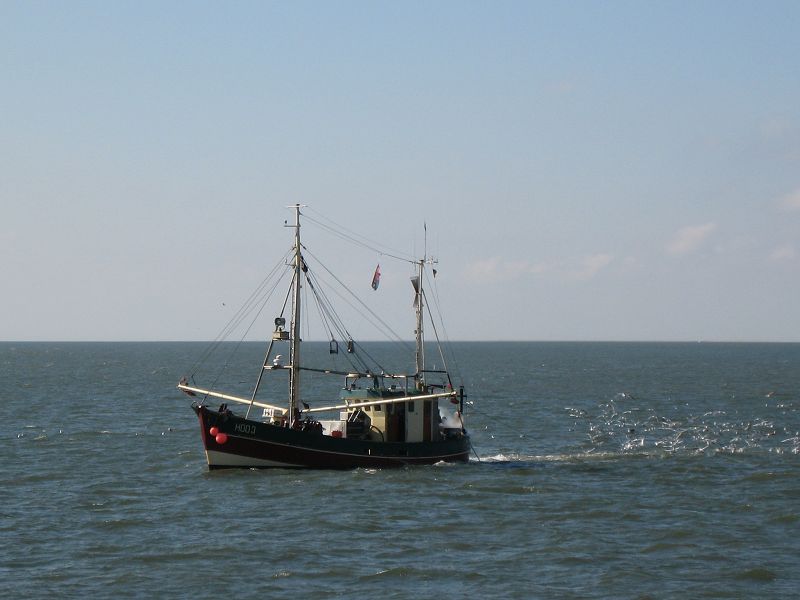 Kleines Fischerboot in der Nordsee