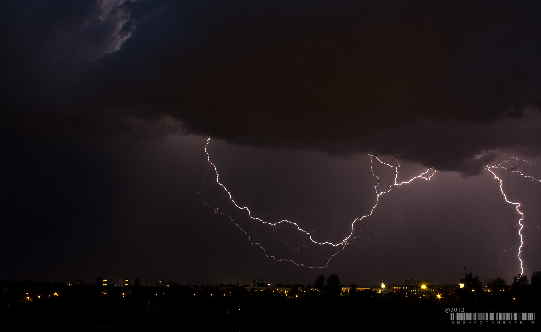 Kleines Gewitter ueber Halle/Saale