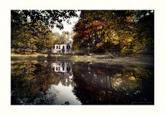 [ Kleines Haus am See ]