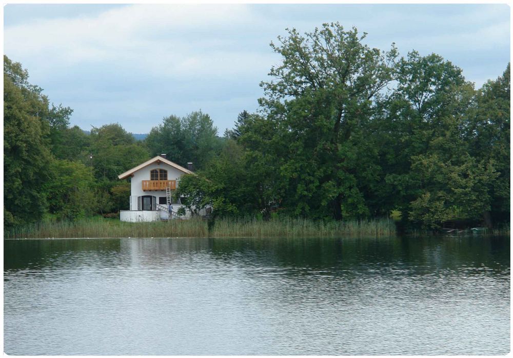 kleines Haus am See, Foto & Bild | architektur, ländliche ...