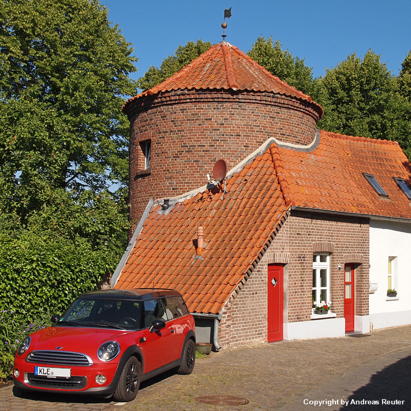 Kleines Haus, kleines Auto