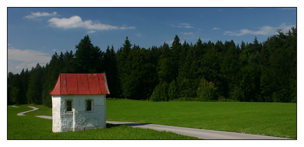 kleines Kirchlein am Wegesrand