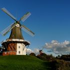 kleines Lebenszeichen von mir ....die Zwillingsmühlen von Greetsiel