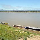 Kleines Schiffahrtsunternehmen auf dem Mekong