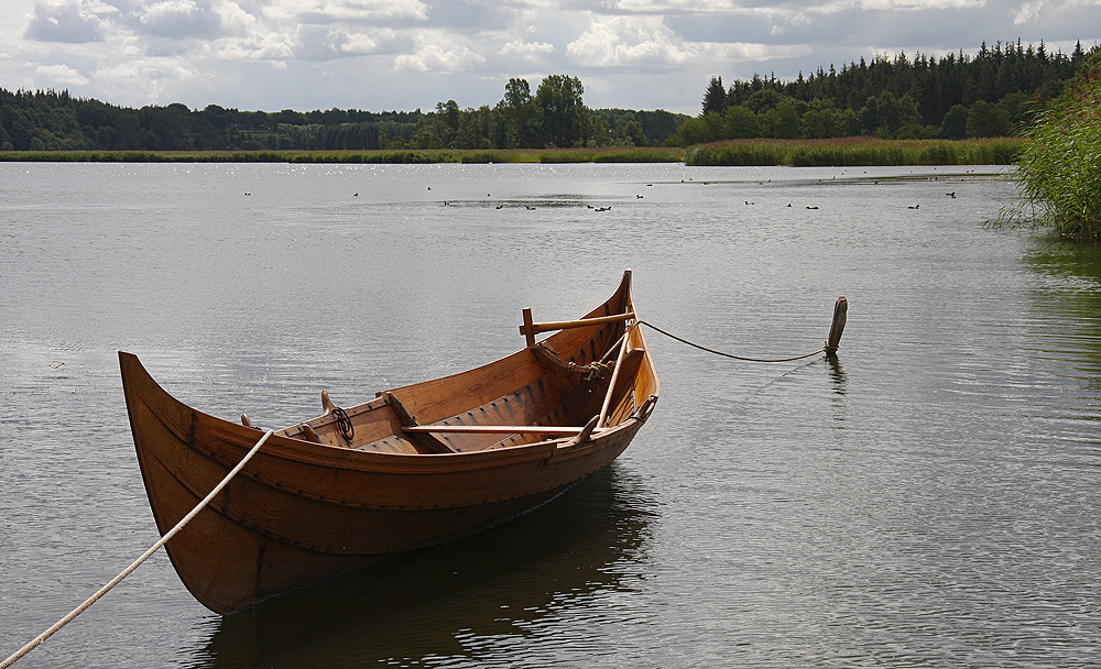 kleines Wikingerboot...