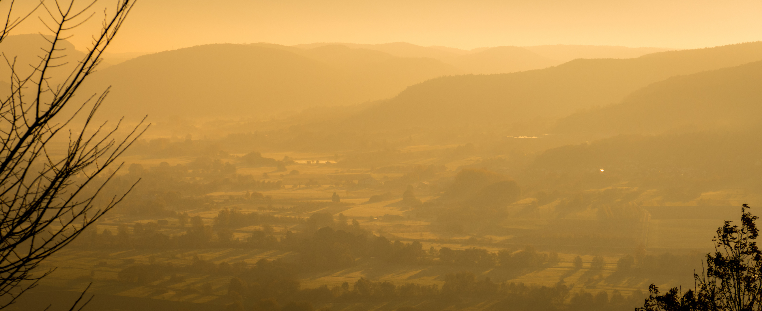 Kleinfeldertal im Morgennebel