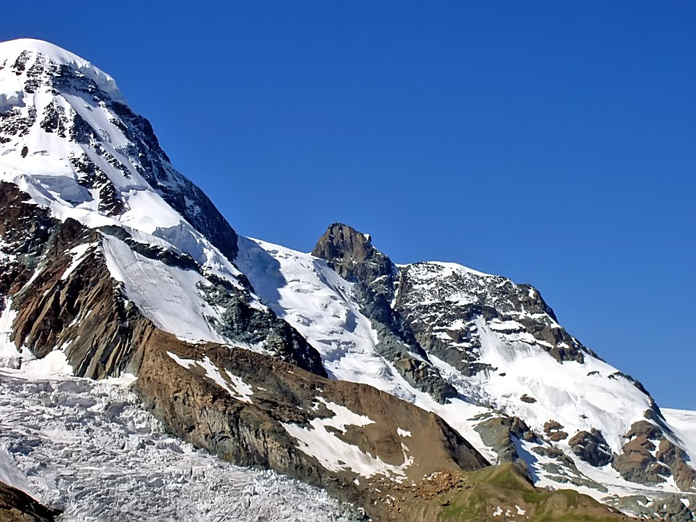 Kleinmatterhorn 3883 m , die höchste mit einer Seilbahn anfahrbare Stelle in Europa