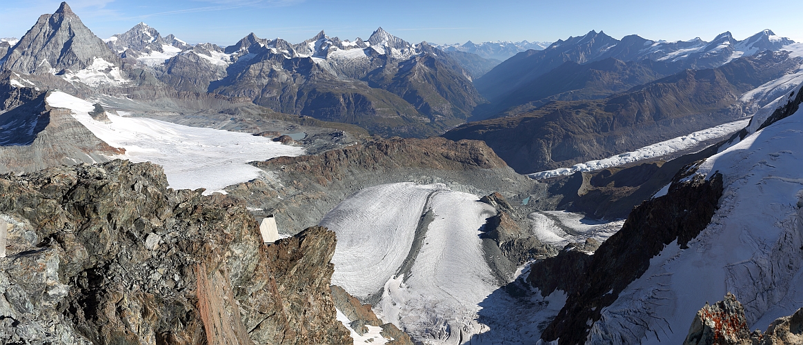 Kleinmatterhorntiefblicke aus 3883m