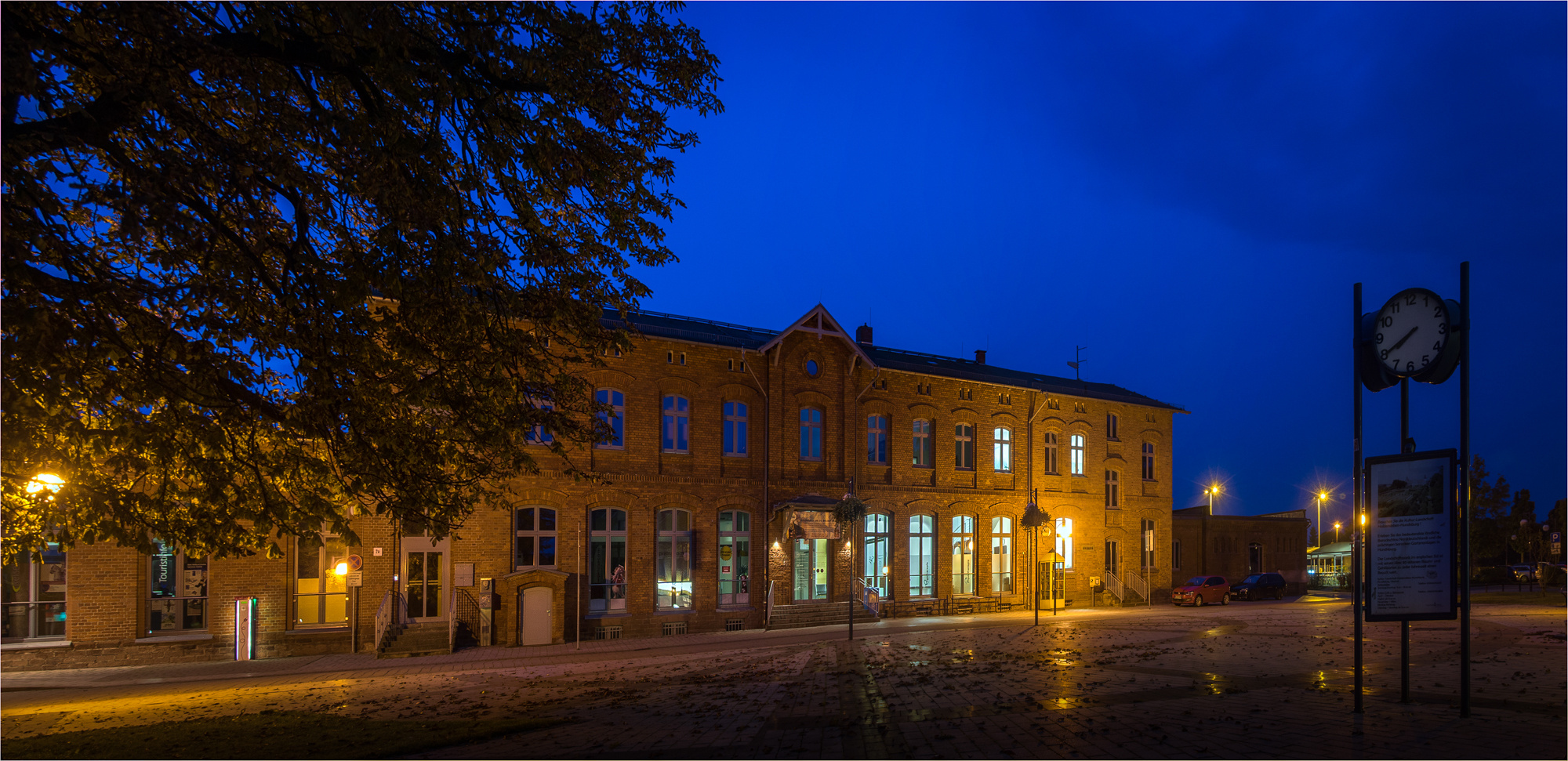 Kleinstadtbahnhof ganz groß