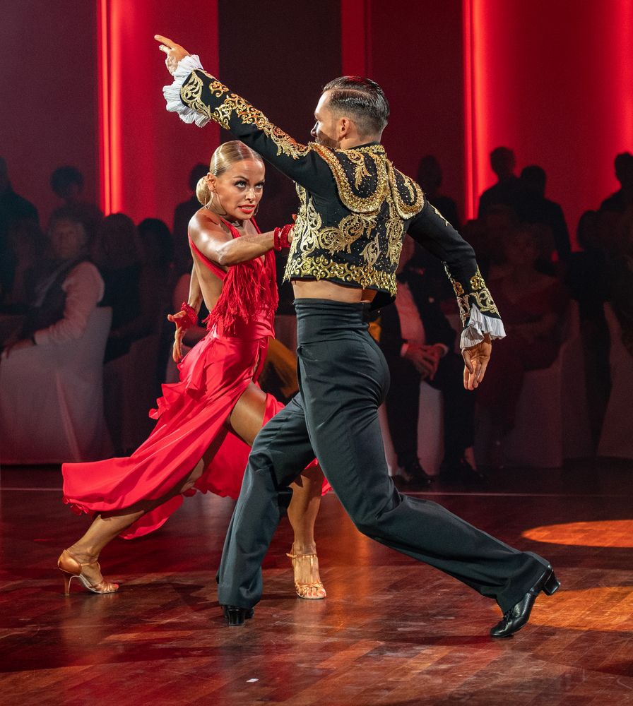 Klemen Prasnikar & Alexandra Averkieva (Slowenien) beim Paso Doble