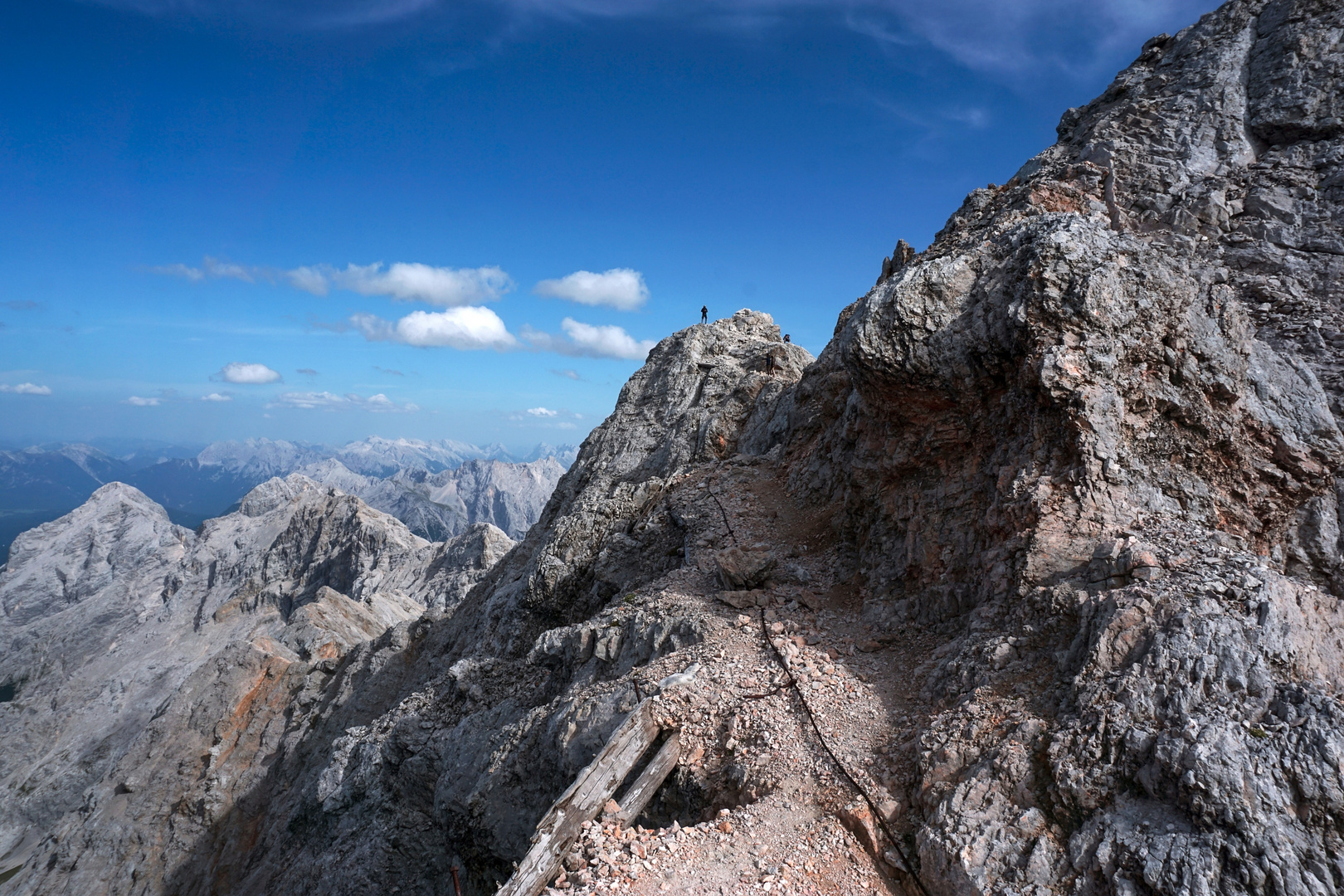 Klettertour zur Zugspitze-2017-Bild-4; Blick zum Jubiläumsgrat