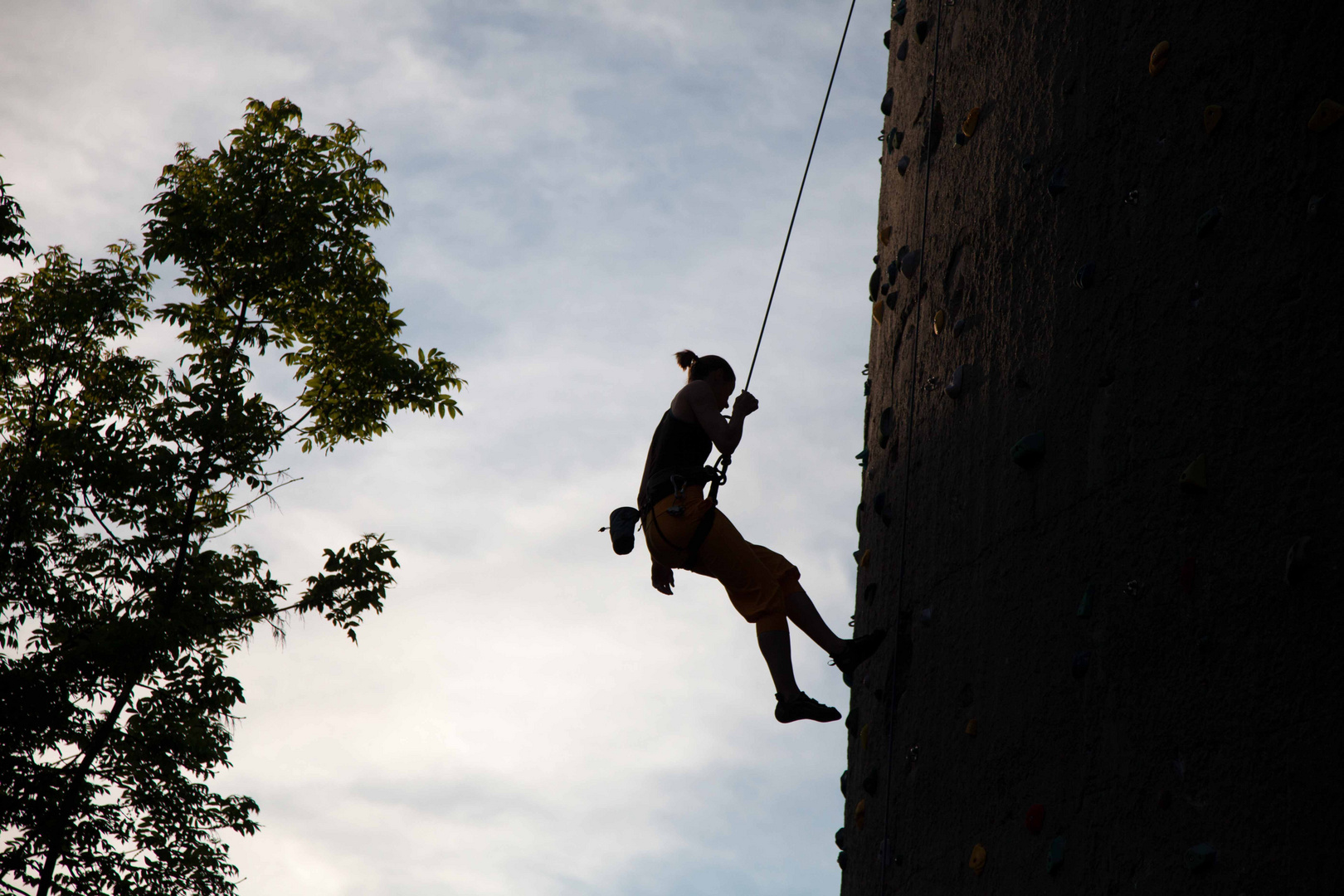 Kletterturm am Abend