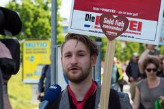 Klima-Demo Fridays for Future in Rostock (13)