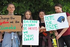 Klima-Demo Fridays for Future in Rostock (16)