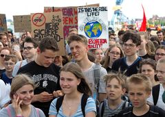 Klima-Demo Fridays for Future in Rostock (9)