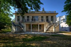 Klimt Villa (1)