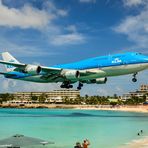 KLM 747 approaching SXM