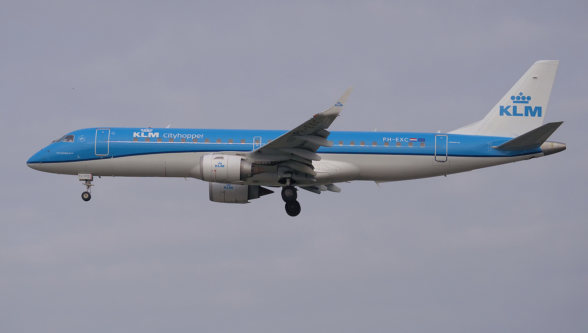  KLM Cityhopper Embraer ERJ-190STD 