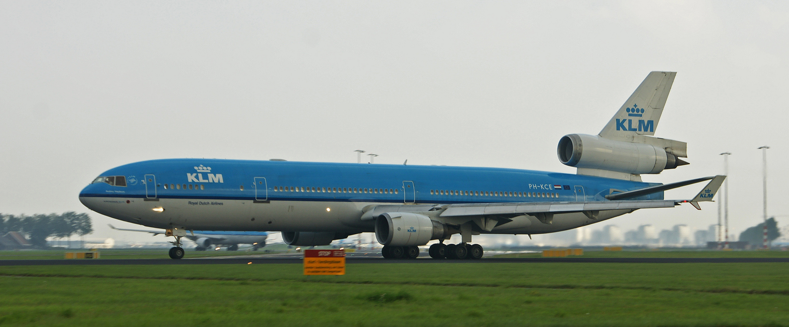 KLM / ROYAL DUTCH AIRLINES