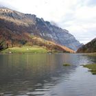 Klöntalersee mit Rhodannenberg