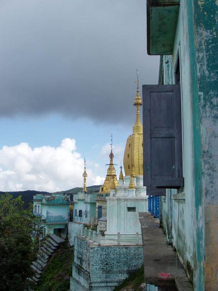 Kloster am Mt. Popa