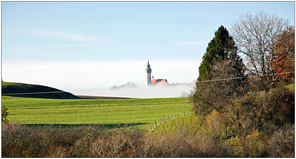 kloster andechs in der schwebe