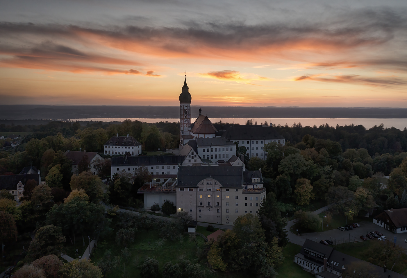 Kloster Andechs nach Sonnenuntergang