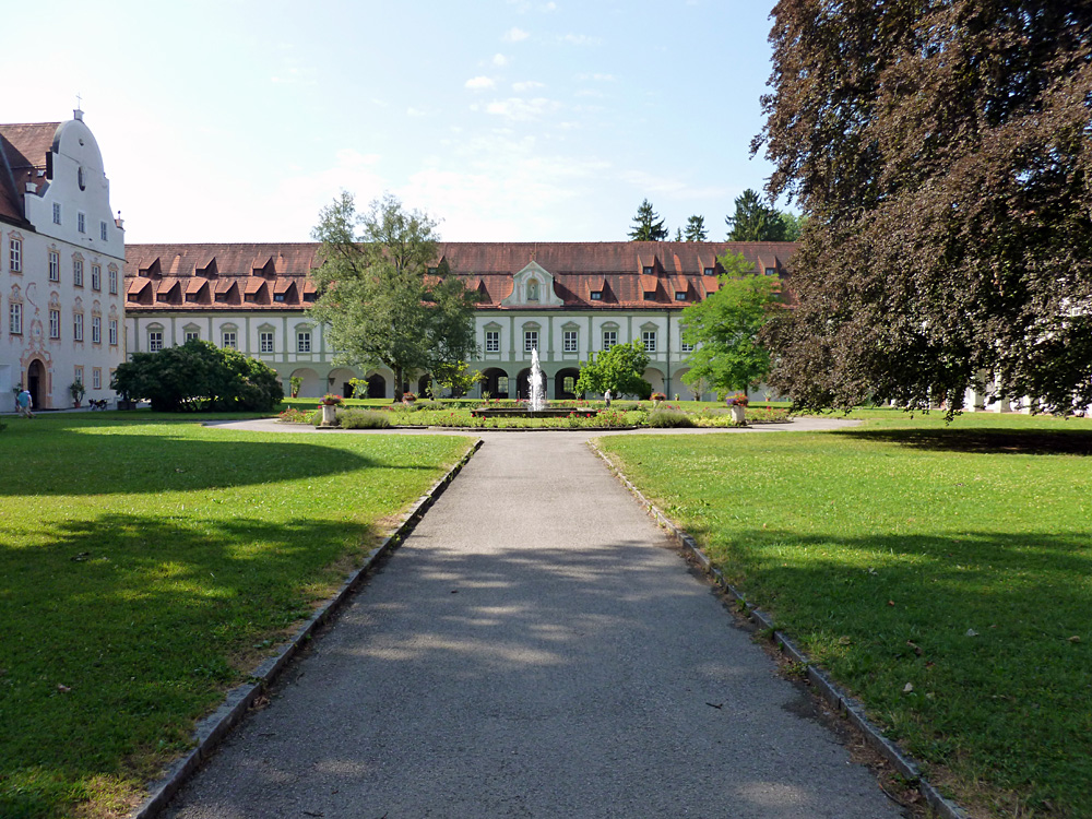 Kloster Benediktbeuern Innenhof, August 2013