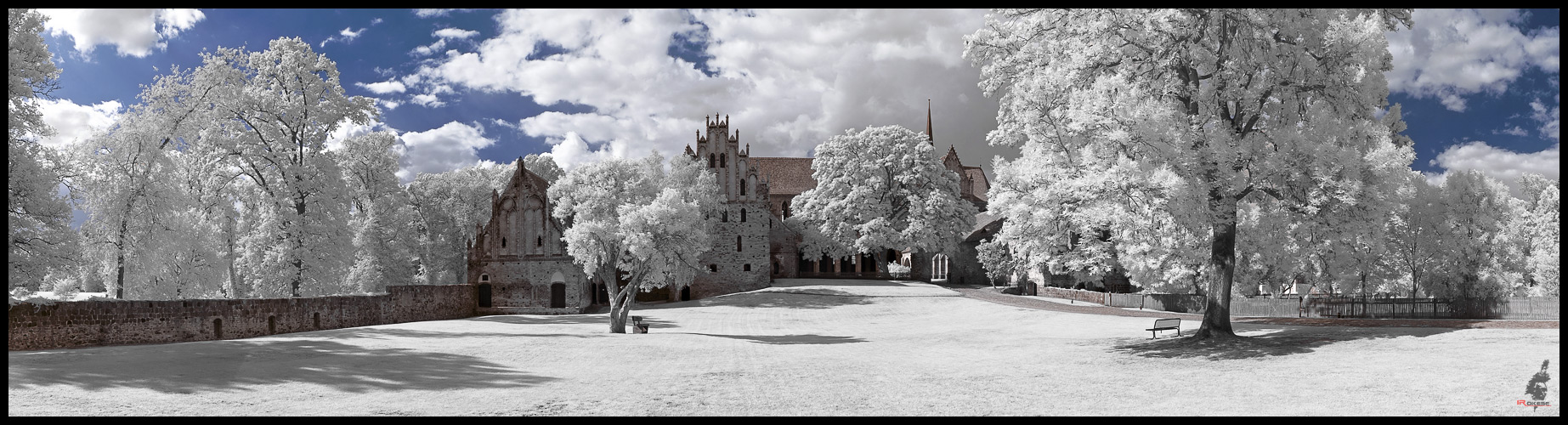 Kloster Chorin, Du IRres Gemäuer!