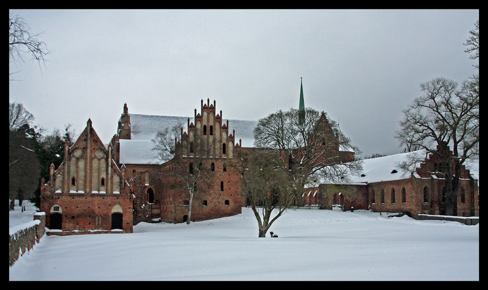 Kloster Chorin im Winter ...