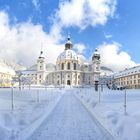 Kloster Ettal im Winter bei gutem Wetter und ohne Menschen