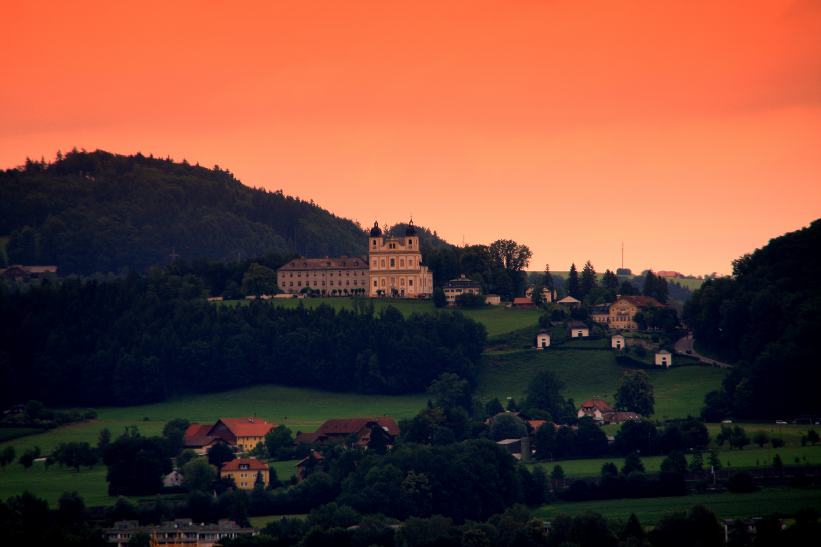 Kloster im Abendrot