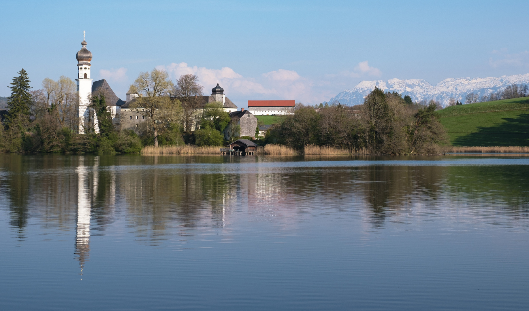 Kloster im Frühling