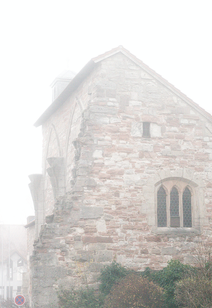 Kloster im Nebel