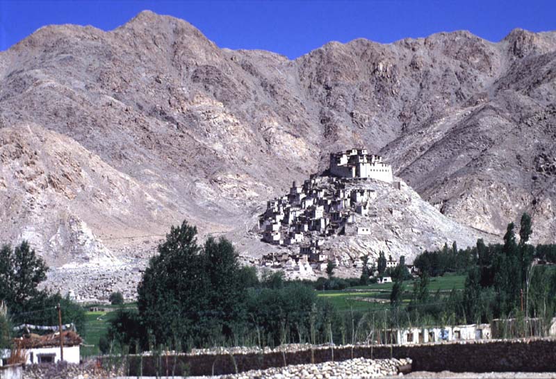 Kloster in Lahdak