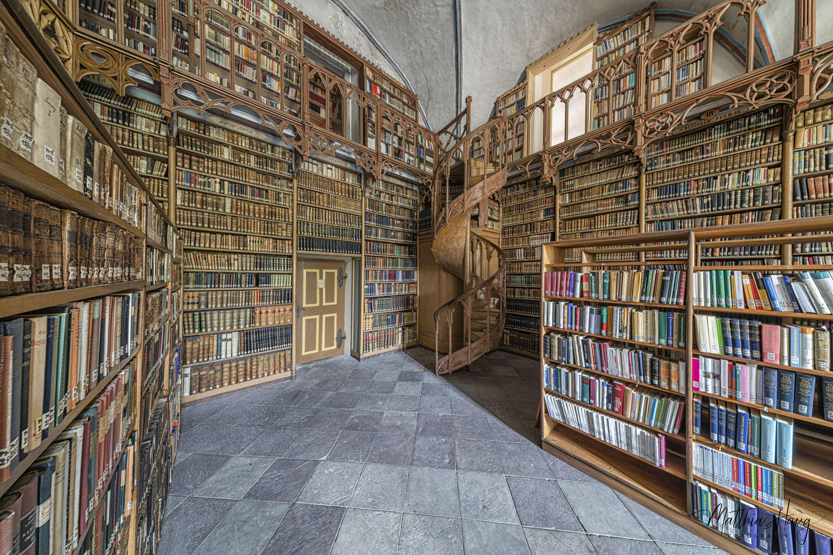 Kloster in Südtirol | Bibliothek I