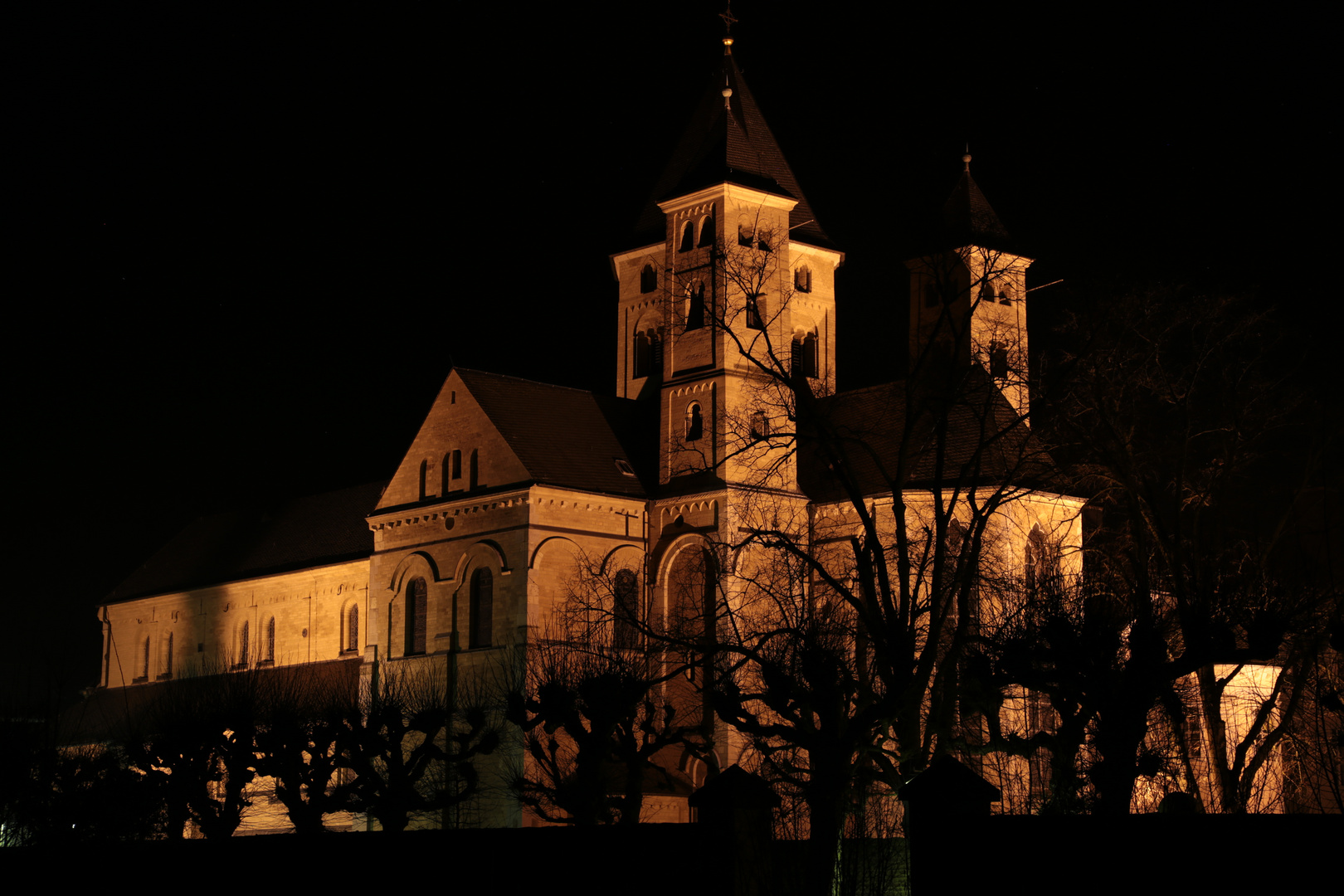 Kloster Knechtsteden in der Nacht