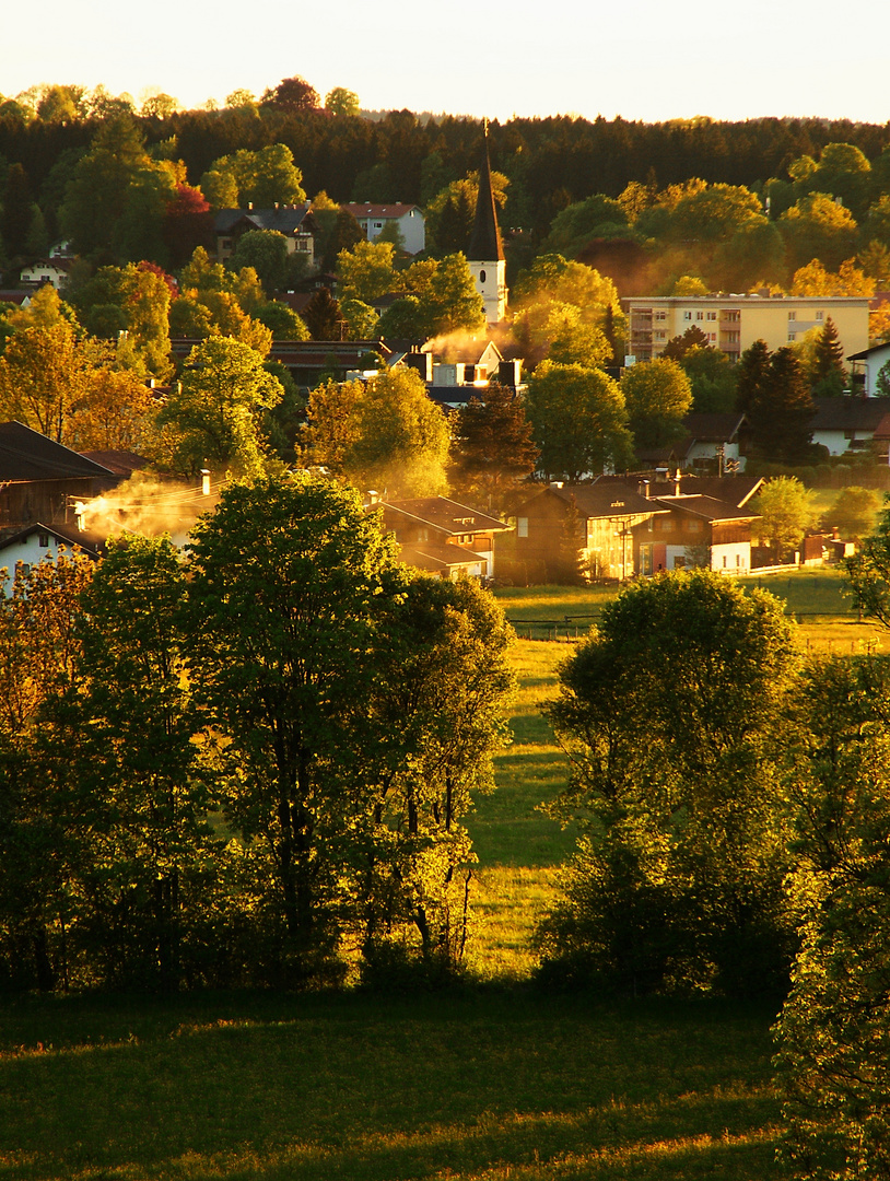 Kloster Miesbach im Abendlicht