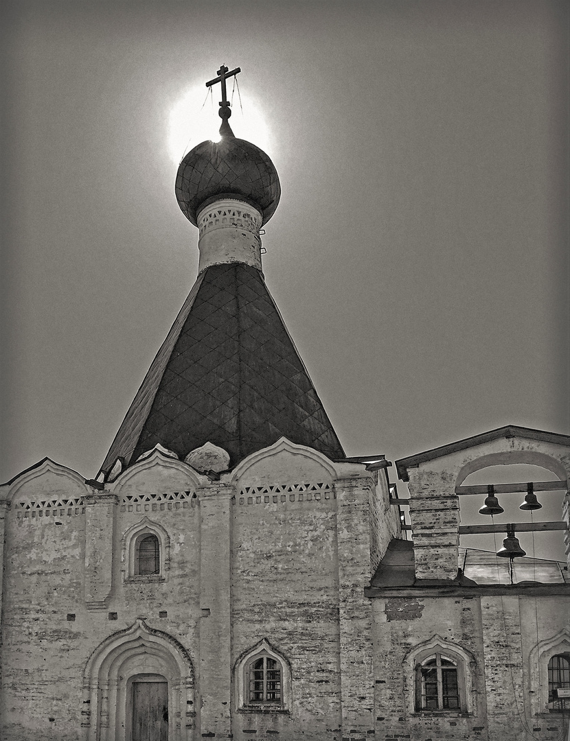 Kloster mit Heiligenschein